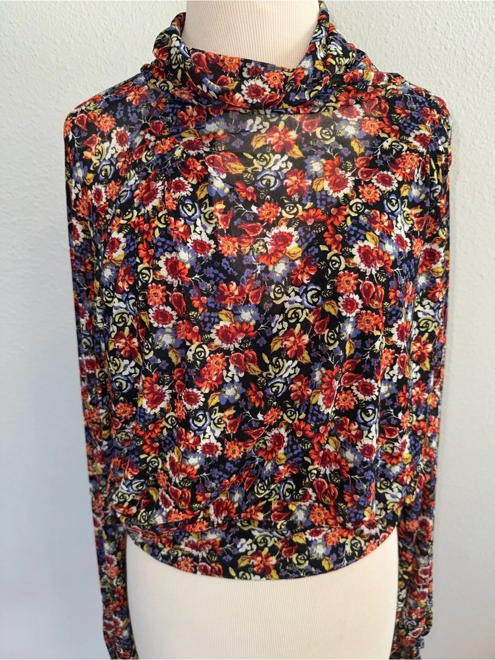 Free People | All Dolled Up Floral Cropped Top size medium